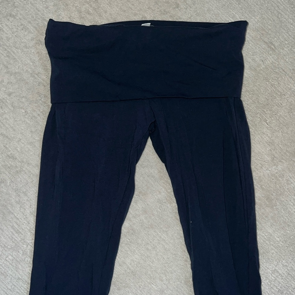 Subdued fold over yoga pants